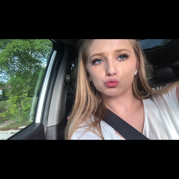 Meet your Posher, Rosemary - Picture 1 of 1